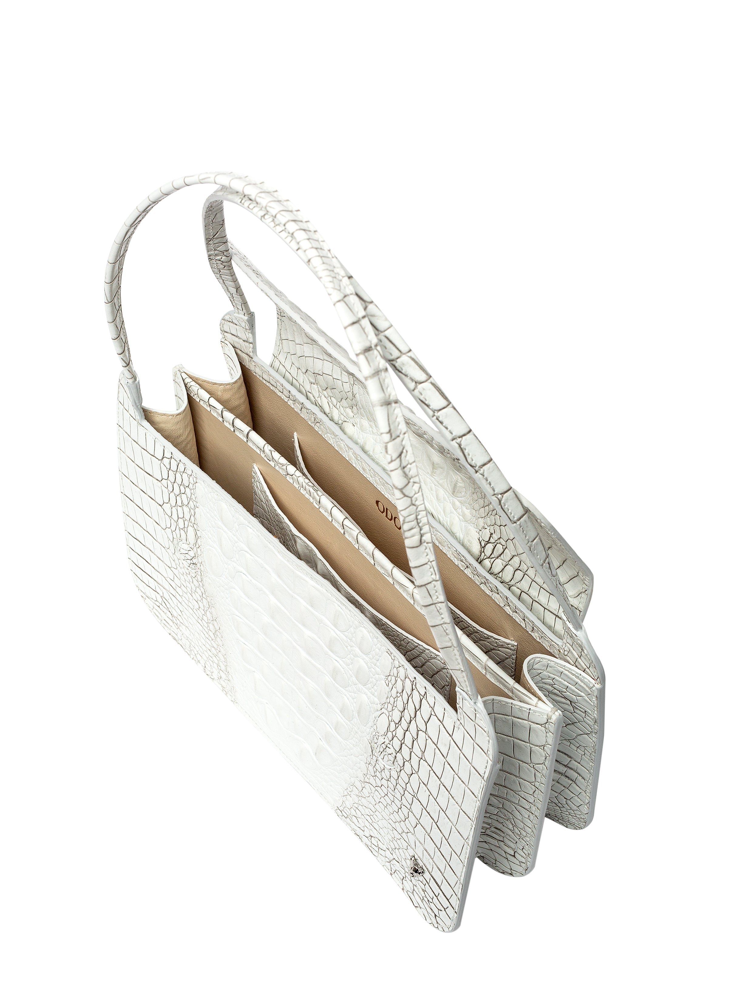 sand white